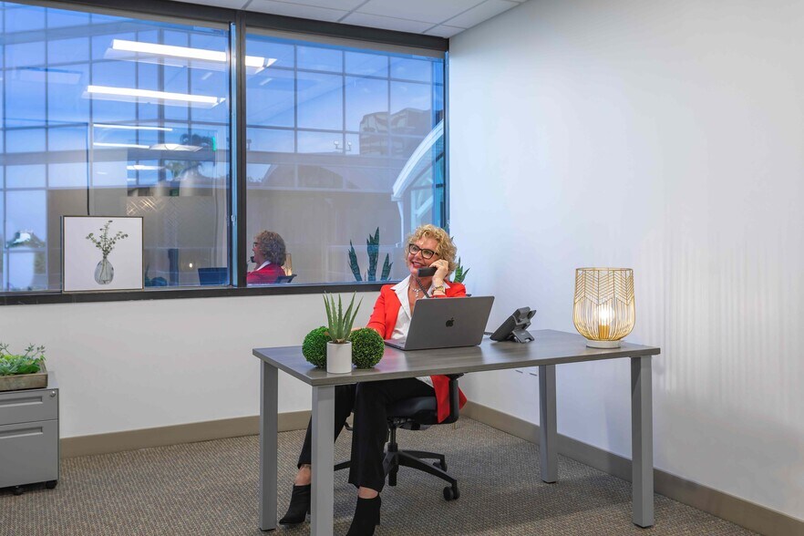 515 N Flagler Dr, West Palm Beach, FL à louer - Photo intérieure - Image 3 de 28