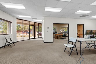 2100 Greenwood Dr, Southlake, TX for lease Interior Photo- Image 2 of 8