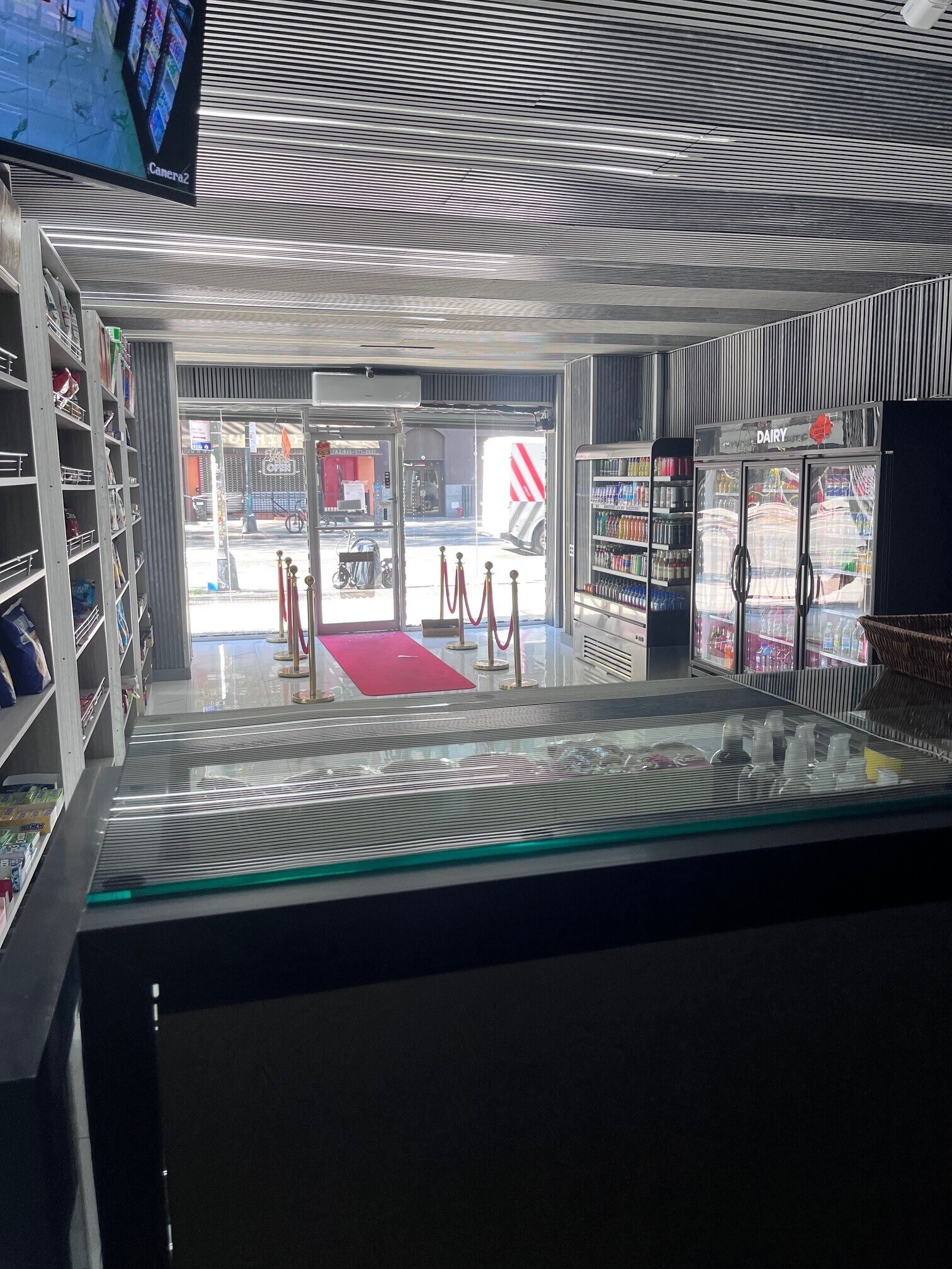 219 W 14th St, New York, NY à louer Photo du bâtiment- Image 1 de 17