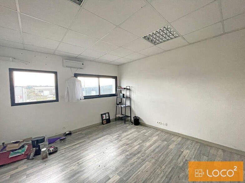 26 Rue De La Gravette, Gratentour for lease - Interior Photo - Image 3 of 5