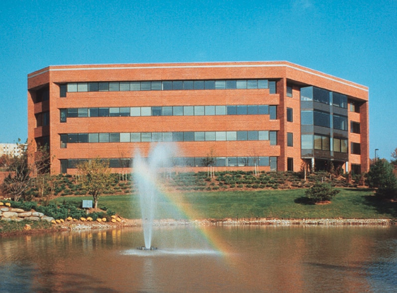 600 W Germantown Pike, Plymouth Meeting, PA for lease - Building Photo - Image 2 of 7