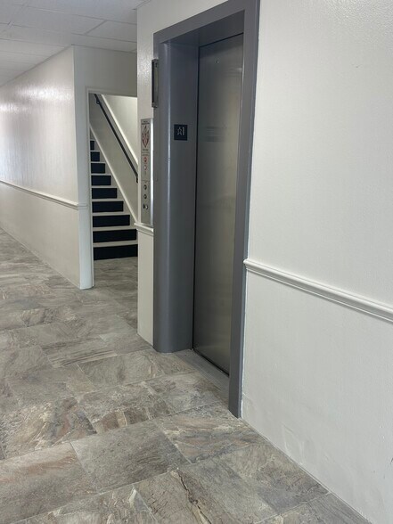 227 N Magnolia Ave, Orlando, FL à louer - Photo intérieure - Image 1 de 6