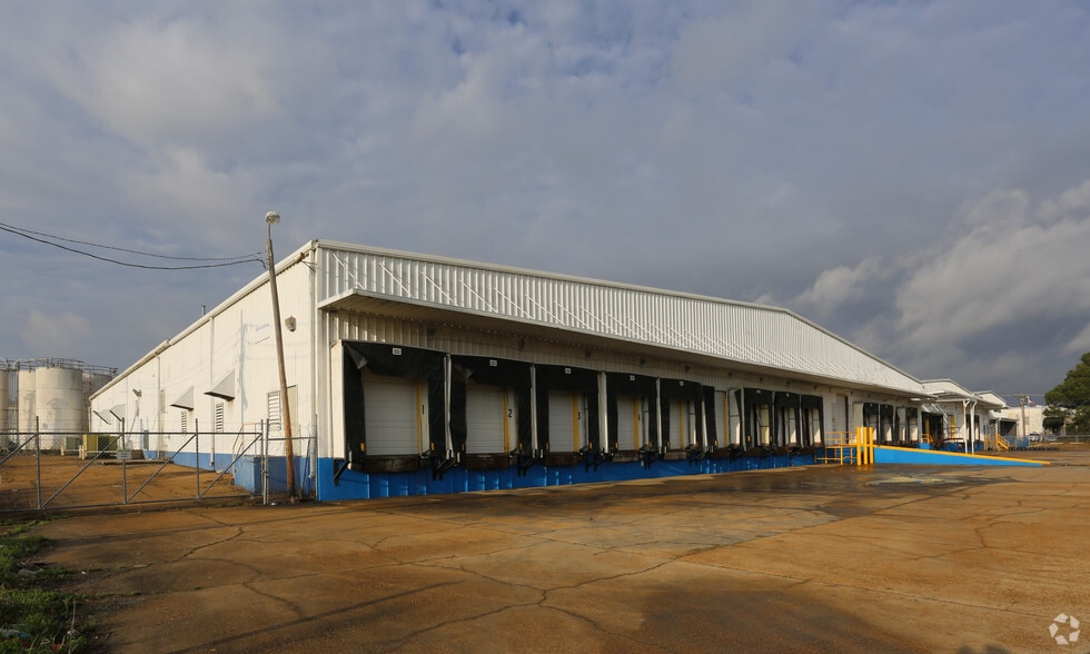 595 Industrial Dr, Jackson, MS à louer - Photo du bâtiment - Image 3 de 4
