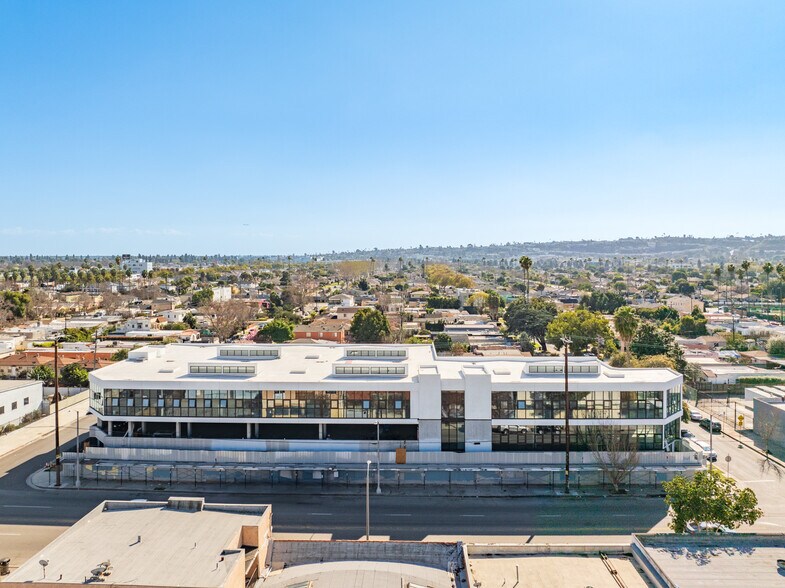 3900 W Jefferson Blvd, Los Angeles, CA à vendre - Photo du bâtiment - Image 3 de 6