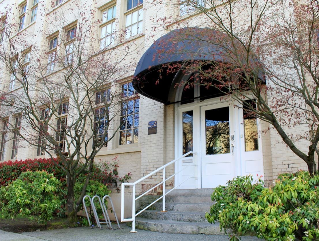 2034 W 11th Ave, Vancouver, BC for sale Primary Photo- Image 1 of 1