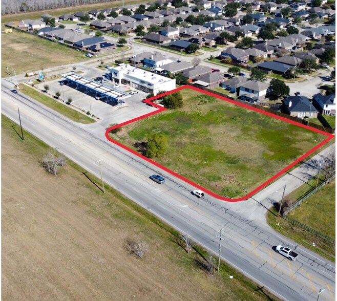 Highway 35 and Barrell Rd, Alvin, TX à vendre - Aérien - Image 2 de 12