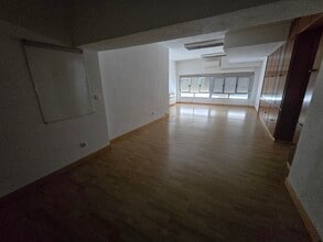 Retail in Madrid, Madrid for lease Interior Photo- Image 2 of 5