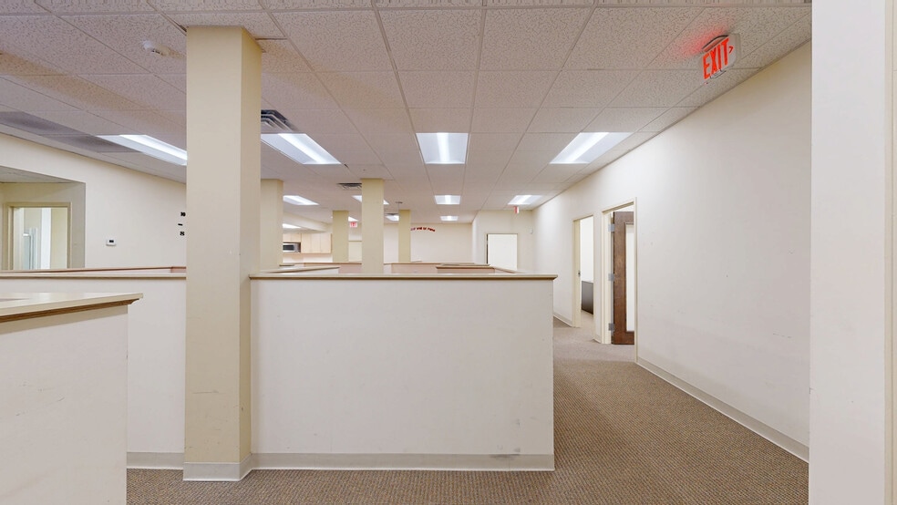 3690 N Peachtree Rd, Atlanta, GA à louer - Numérisation 3D de Matterport - Image 2 de 25