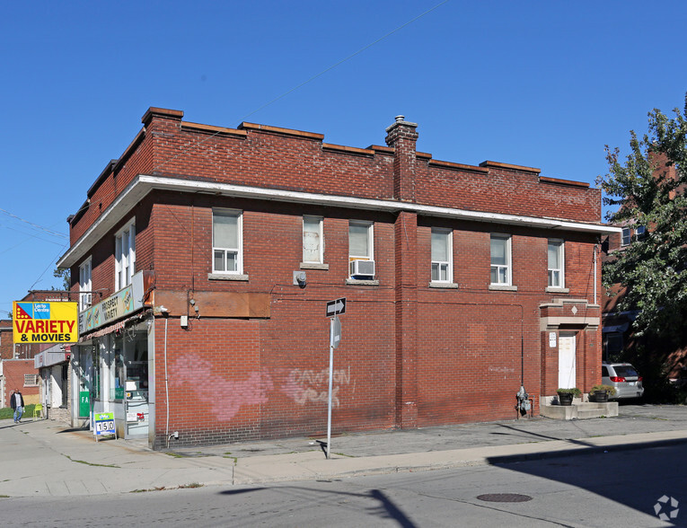 901 Main St E, Hamilton, ON à louer - Photo du bâtiment - Image 3 de 5