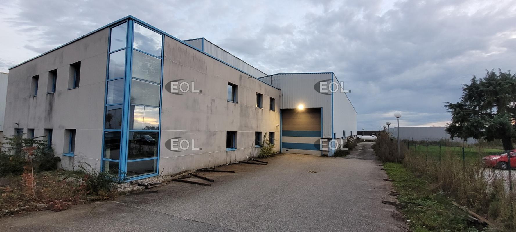 Flex dans Béligneux à louer Photo du bâtiment- Image 1 de 11