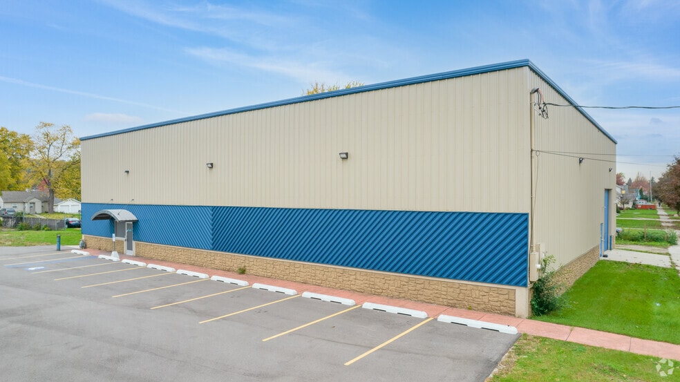 1101 SW Butterworth St, Grand Rapids, MI for lease - Building Photo - Image 3 of 4