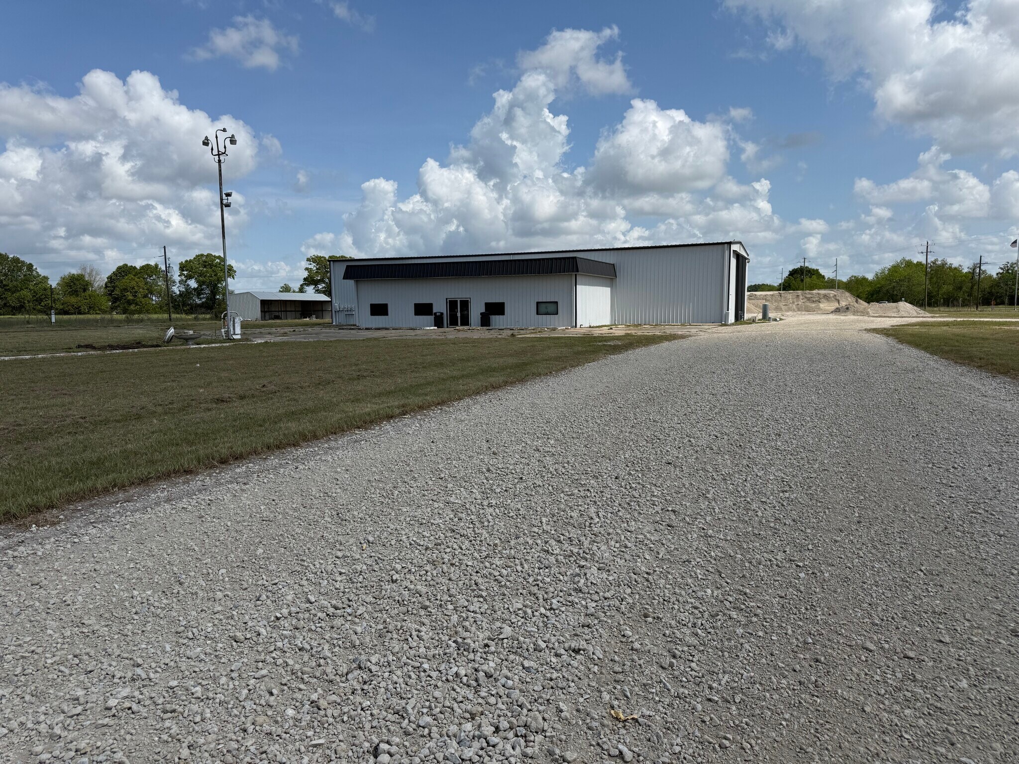 1112 W 90 Hwy, New Iberia, LA for lease Primary Photo- Image 1 of 15