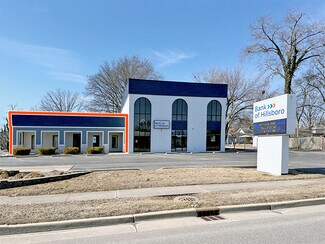 Plus de détails pour 801 12th St, Carlyle, IL - Bureau à louer