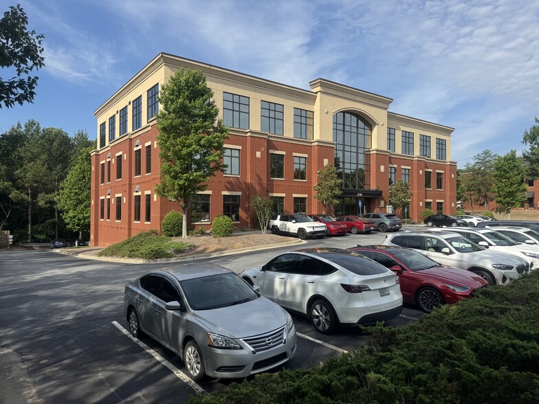 2700 N Berkeley Lake Rd, Duluth, GA for sale - Building Photo - Image 1 of 16