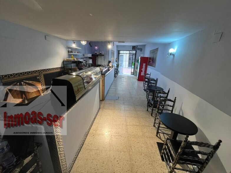 Retail in Barcelona, Barcelona for lease - Interior Photo - Image 3 of 5
