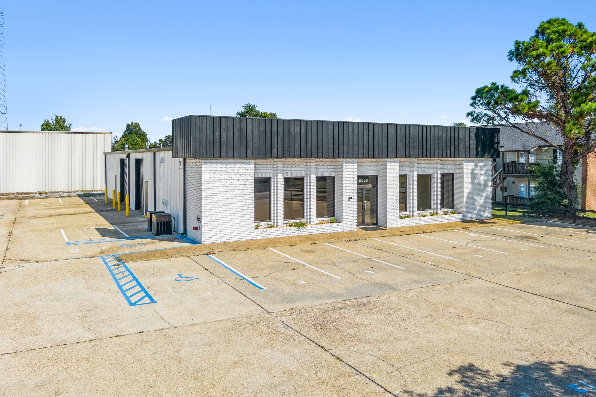 5669 Eddins Rd, Montgomery, AL for lease Primary Photo- Image 1 of 20
