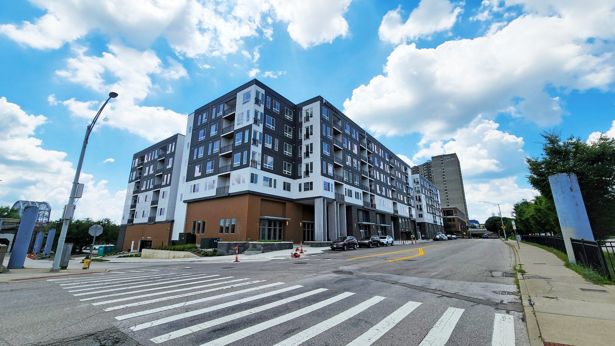 601 E Pete Rose Way, Cincinnati, OH for lease Building Photo- Image 1 of 5