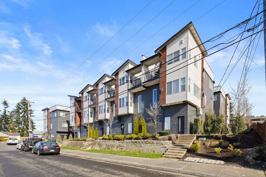 8524 19th St W, Tacoma, WA à vendre - Photo du bâtiment - Image 2 de 47
