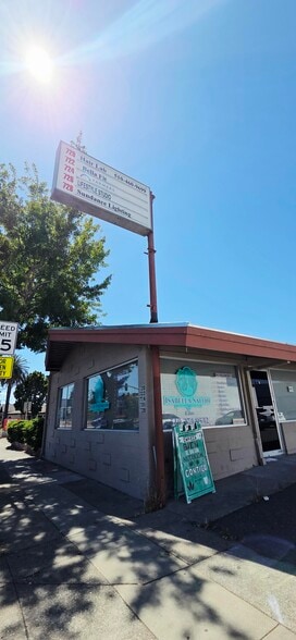 720-728 A St, Hayward, CA for lease - Building Photo - Image 2 of 8
