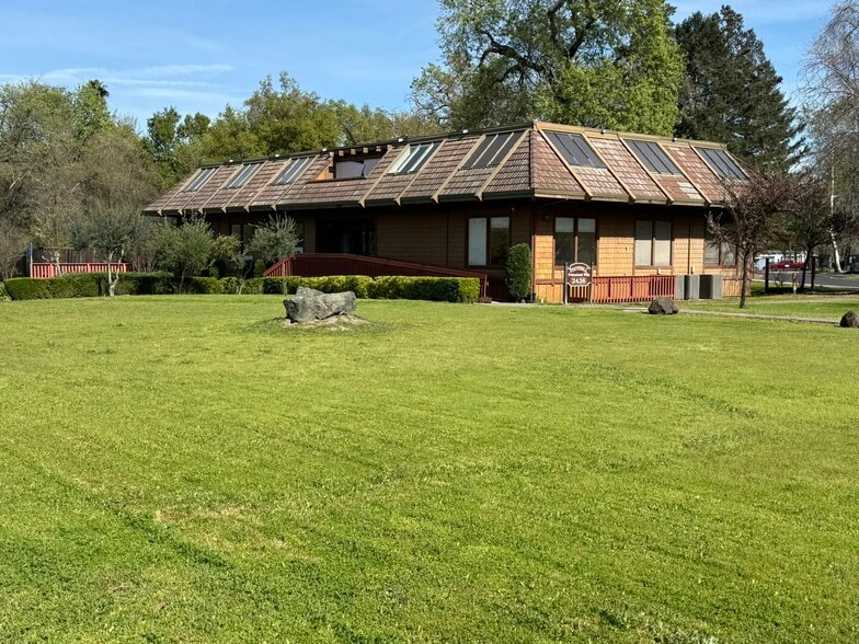 2412 Foothill Blvd, Calistoga, CA for sale - Building Photo - Image 2 of 13