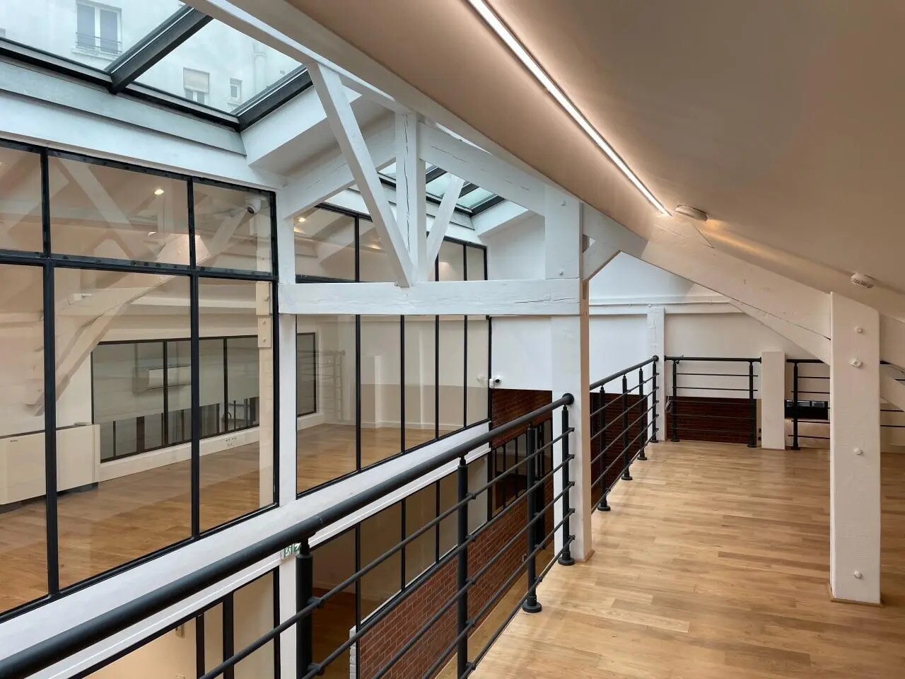 Bureau dans Vincennes à vendre Photo du bâtiment- Image 1 de 10