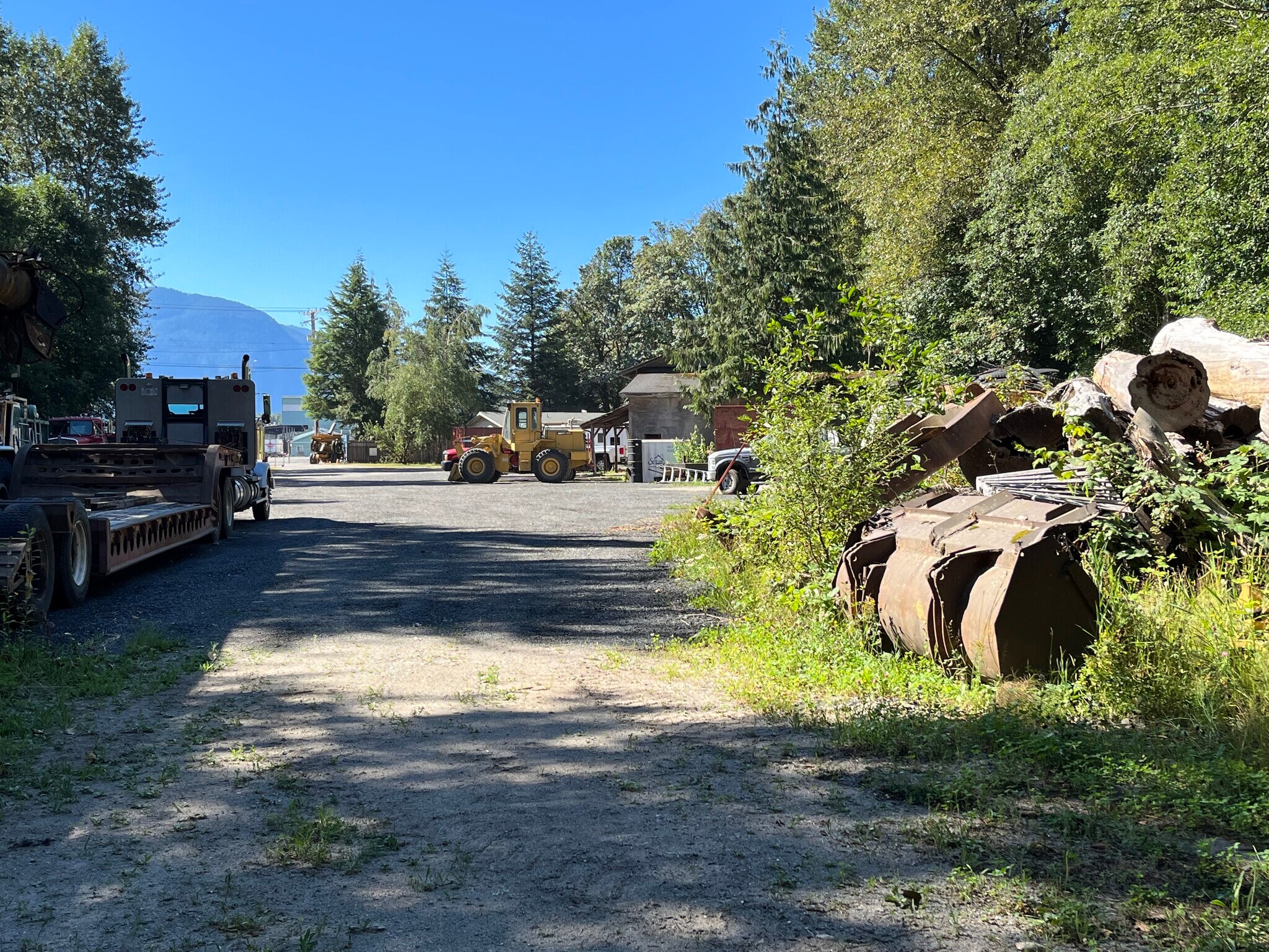 39655 Government Rd, Squamish, BC for sale Primary Photo- Image 1 of 1