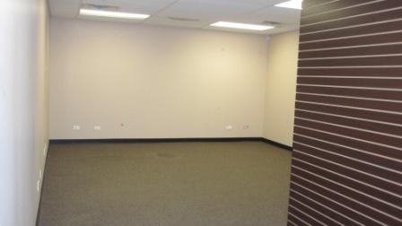 8850 Skokie Blvd, Skokie, IL for lease - Interior Photo - Image 3 of 4