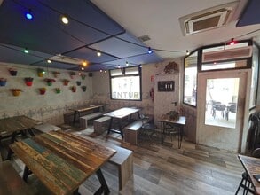 Commerce de détail dans Barcelone, Barcelona à louer Plan d’étage type- Image 2 de 16