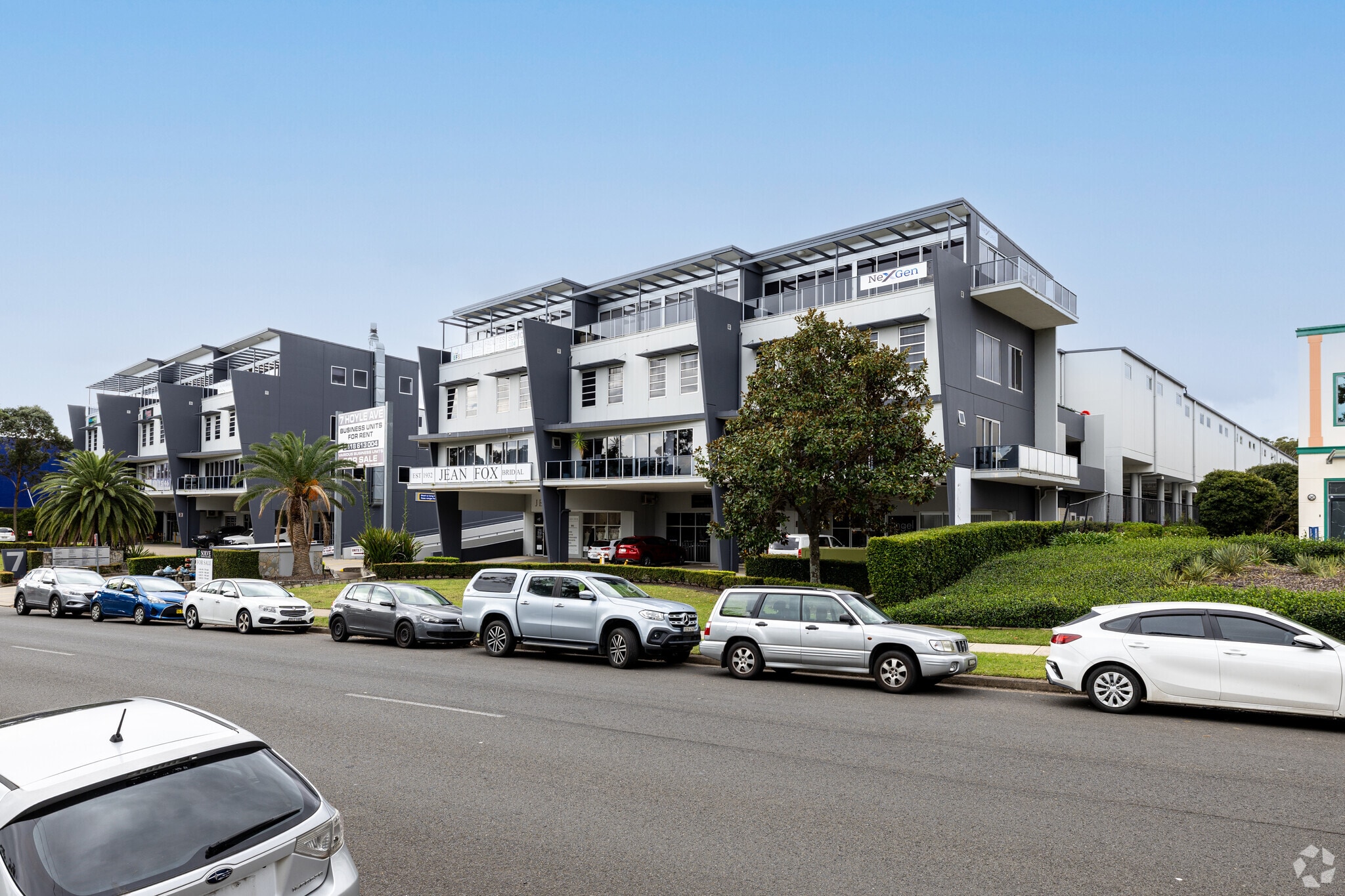 7 Hoyle Ave, Castle Hill for lease Primary Photo- Image 1 of 5