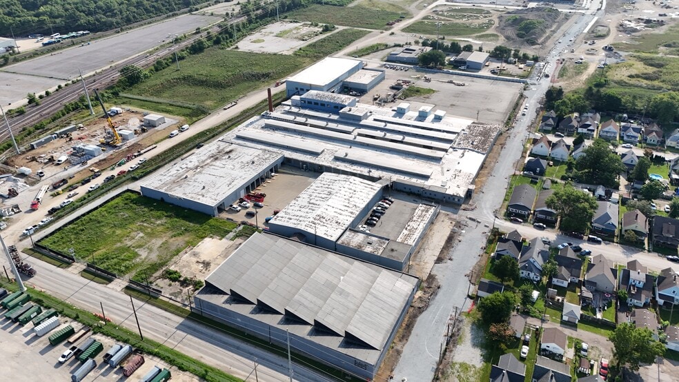 1428 W Henry St, Indianapolis, IN for lease - Primary Photo - Image 1 of 5