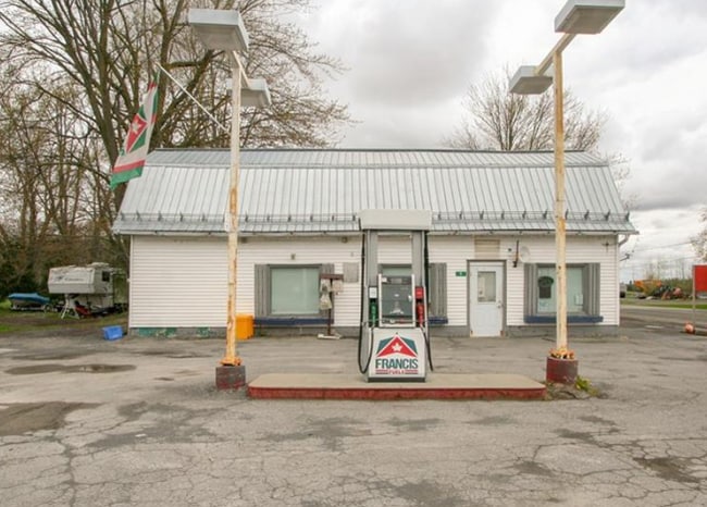 More details for 9 Cockburn St, Berwick, ON - Retail for Sale