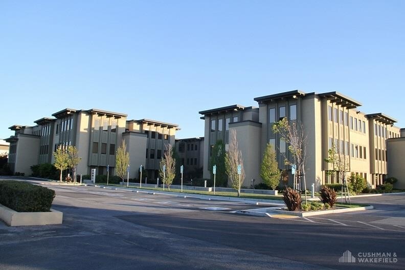 1633 Bayshore Hwy, Burlingame, CA à louer - Photo principale - Image 1 de 1