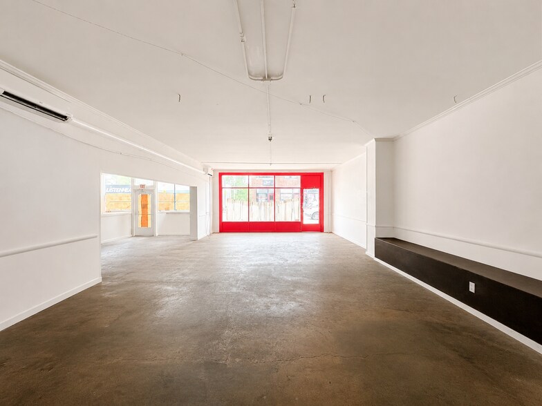 2625 Shelby St, Indianapolis, IN à louer - Photo du bâtiment - Image 3 de 18