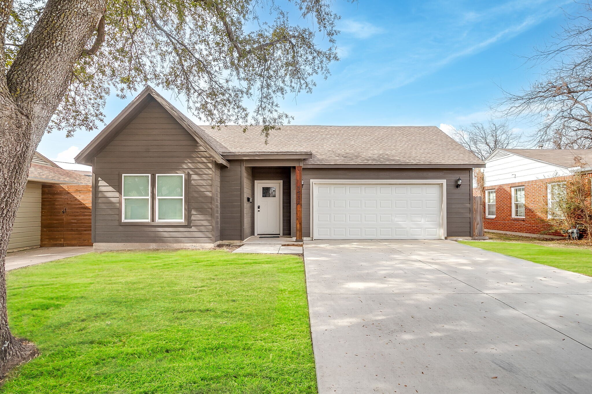 3532 Mission St, Fort Worth, TX for sale Primary Photo- Image 1 of 2