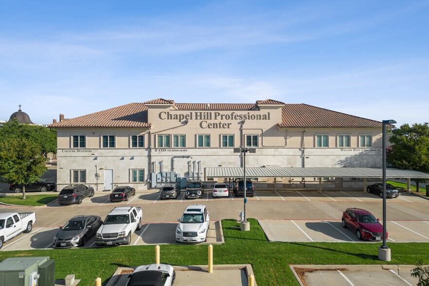 5904 Chapel Hill Blvd, Plano, TX à louer - Photo du bâtiment - Image 3 de 5