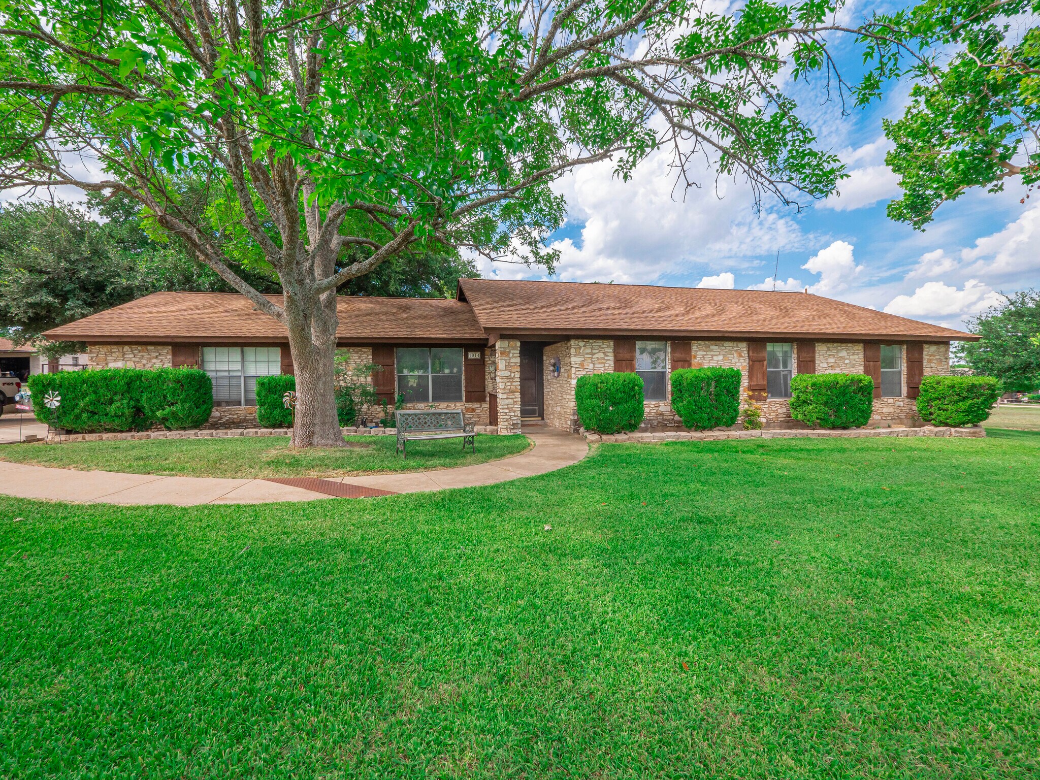 1914 Rowe Loop, Pflugerville, TX à vendre Photo principale- Image 1 de 1