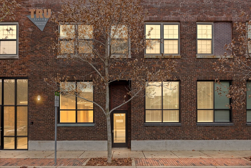 300 N 5th St, Lafayette, IN à louer - Photo du bâtiment - Image 3 de 10