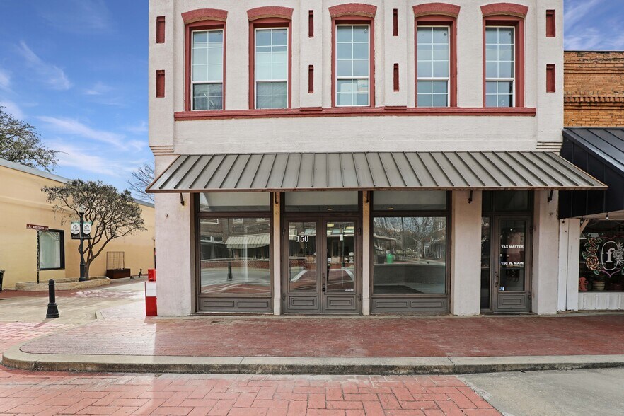 150 W Main St, Lewisville, TX à louer - Photo du bâtiment - Image 3 de 60
