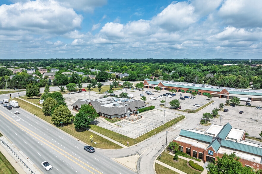 700-790 W Euclid Ave, Palatine, IL for lease - Aerial - Image 3 of 10