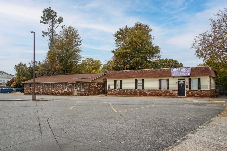 2362 W Broad St, Athens, GA à vendre - Photo du bâtiment - Image 1 de 9
