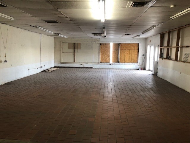 301 Heffernan Ave, Calexico, CA à louer - Photo intérieure - Image 3 de 10