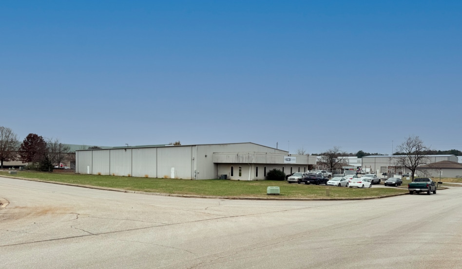 113 Skylab Dr NW, Huntsville, AL for lease - Building Photo - Image 2 of 12