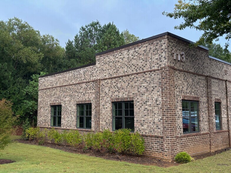113 Village Ctr W, Woodstock, GA for sale - Building Photo - Image 2 of 5