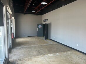 4413-4415 NW Cache Rd, Lawton, OK for lease Interior Photo- Image 2 of 13