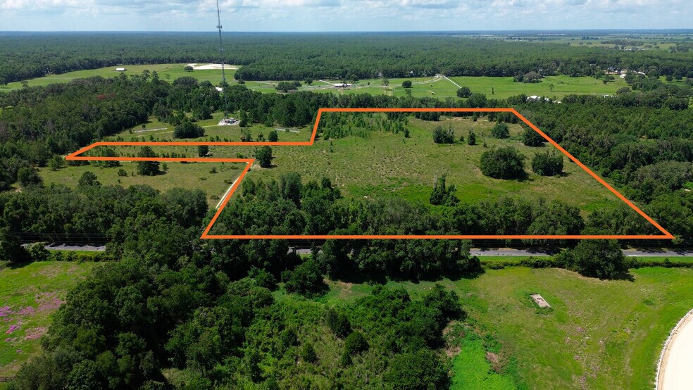 SW 41st Place, Ocala, FL à vendre - Photo du bâtiment - Image 2 de 10