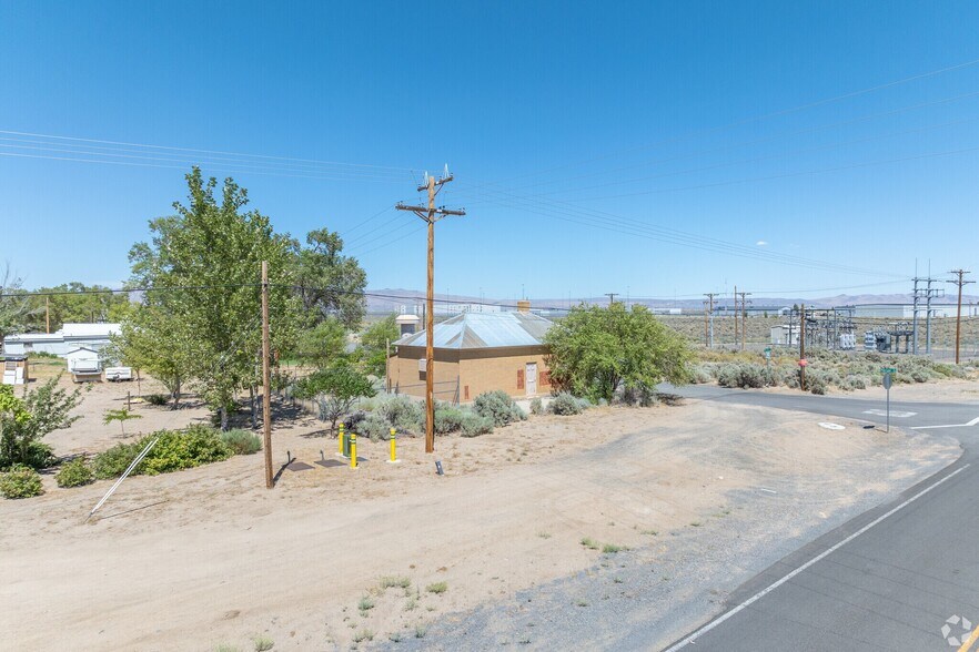 447-605 Pole Line Rd, Herlong, CA à vendre - Photo du bâtiment - Image 2 de 6