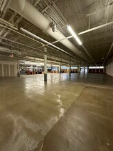 18813 E 39th St, Independence, MO for lease Building Photo- Image 2 of 5