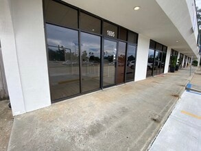 1675 Highway 190, Mandeville, LA for lease Interior Photo- Image 2 of 14