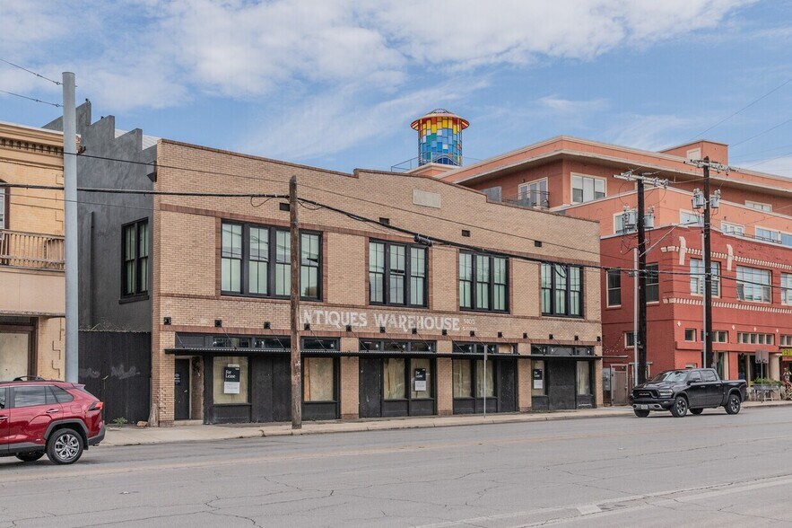 1405 S Flores St, San Antonio, TX for sale - Building Photo - Image 3 of 38
