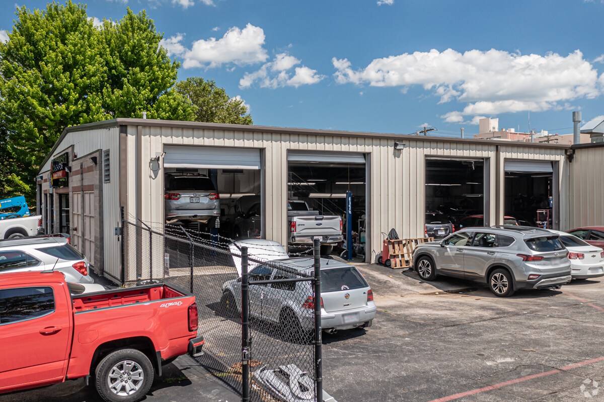 502 W Walnut St, Springfield, MO à vendre Photo du bâtiment- Image 1 de 1